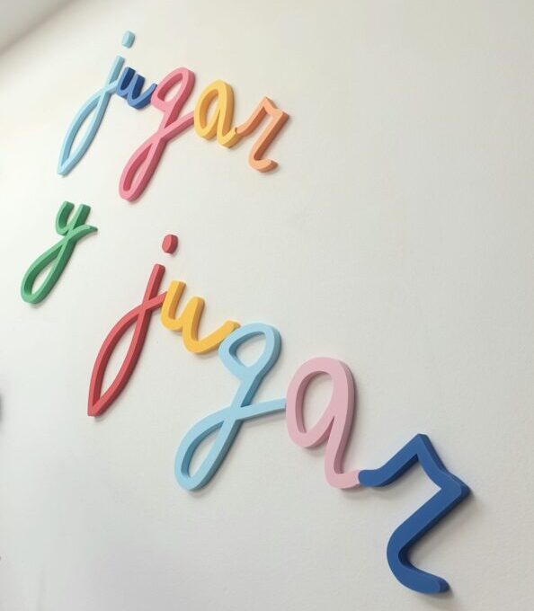 Letras de pared Frase Jugar y Jugar