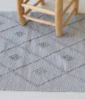 alfombra gris claro